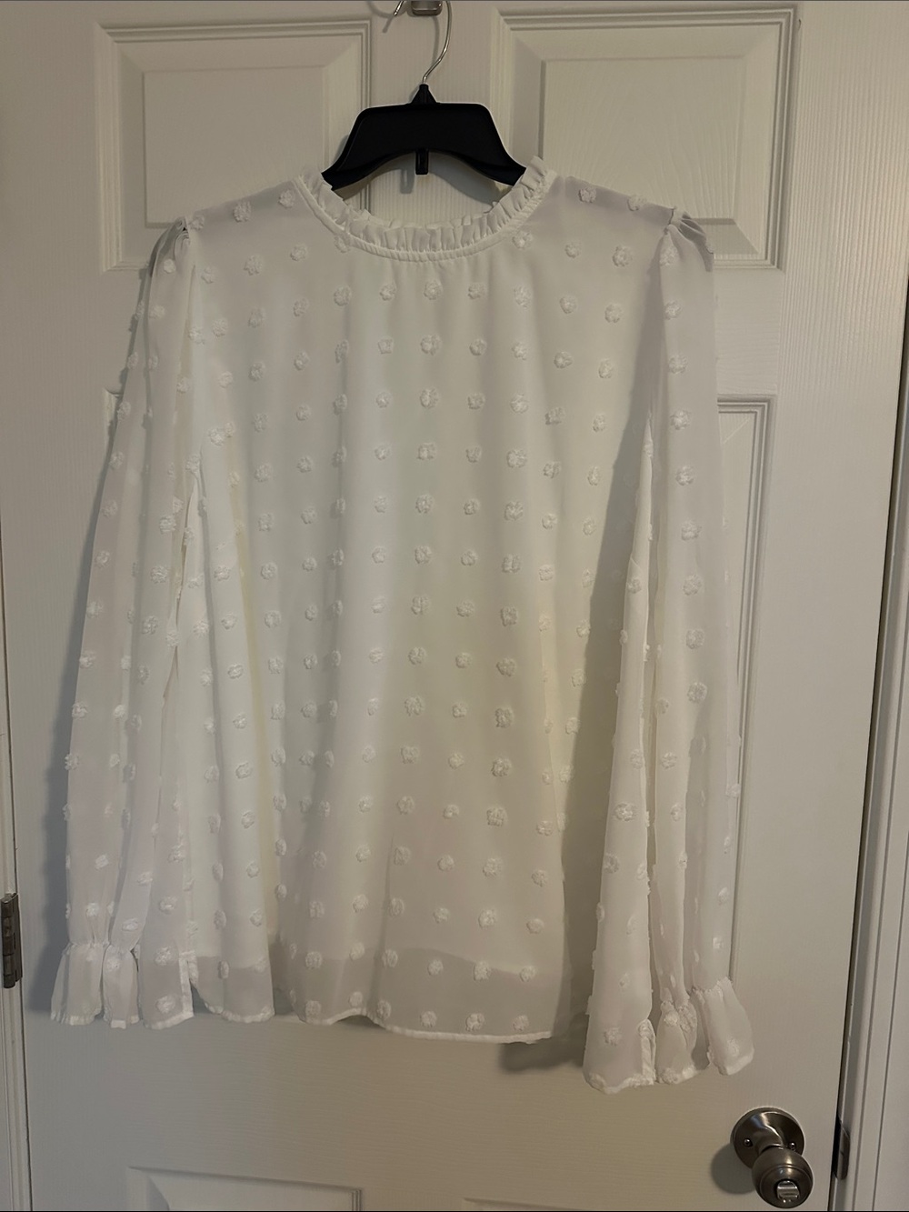 NWOT ANDREE BY UNIT White Swiss Dot Ruffle-Neck Long Sleeve Blouse